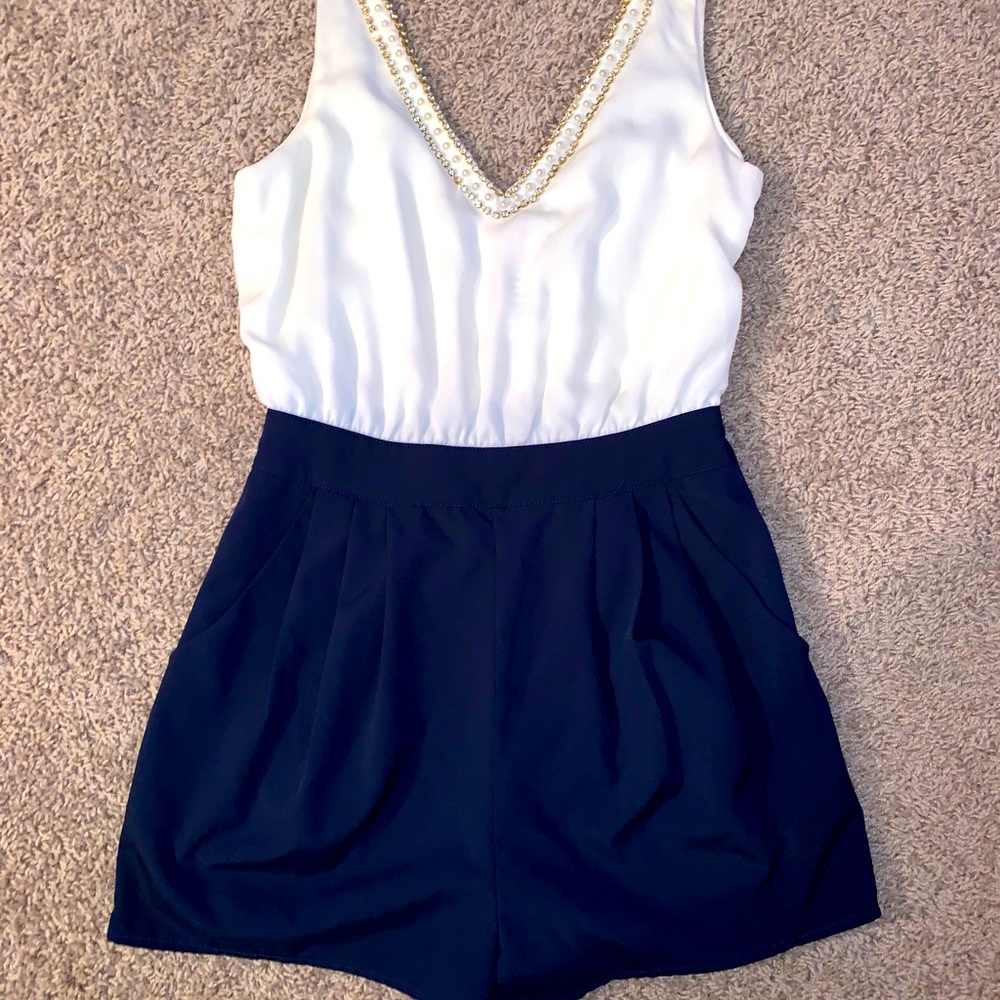 Brand new elegant romper w/ pockets